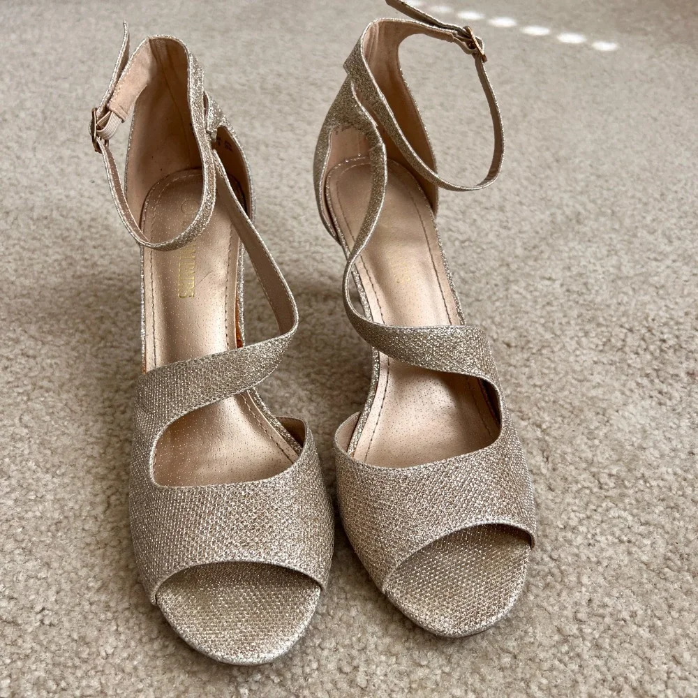 Dream Pairs Gold Glitter Heels Ankle Strap Criss Cross Party Shoes US 10